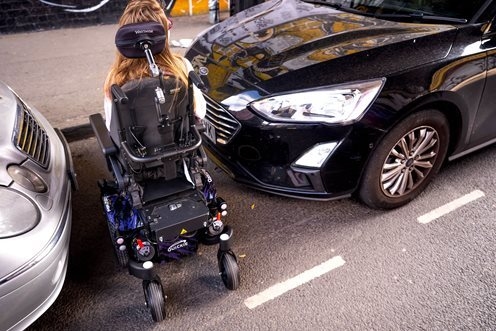 QUICKIE Q300 M Mini Teens Wózek elektryczny z napędem na środkowe koła