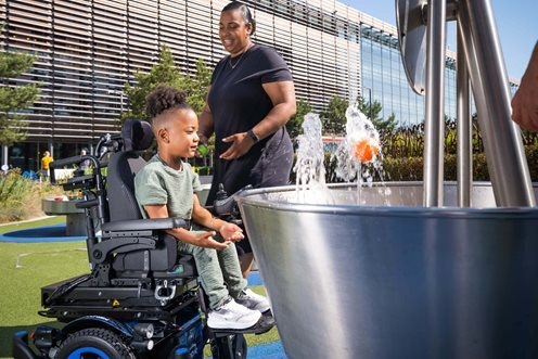 ZIPPIE Q300 M Mini Kids Wózek elektryczny z napędem na środkowe koła