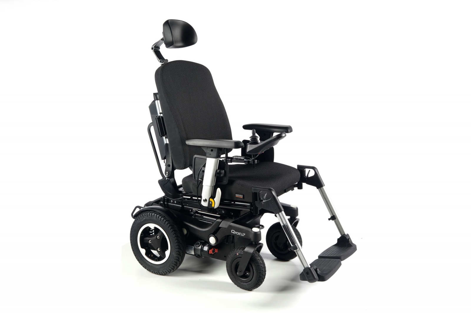 QUICKIE Q700 R SEDEO PRO Wózek elektryczny z napędem na tylne koła